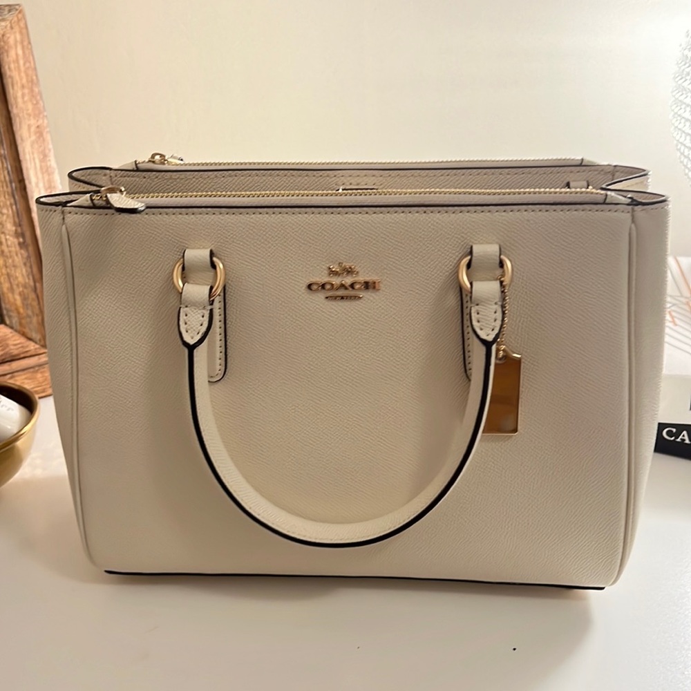 NEW CONDITION WHITE COACH BAG